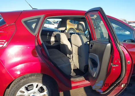 2014 Ford Fiesta Se из США, поврежденный, VIN 3FADP4EJ0EM103306